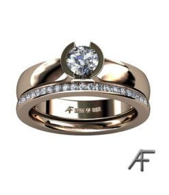 Con enstensring i rödguld