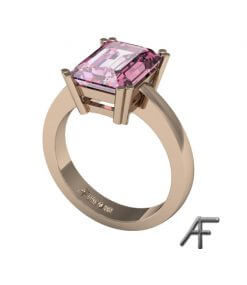 Guldring med rosa spinell