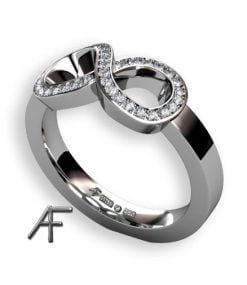 vitguldsring infinity diamanter