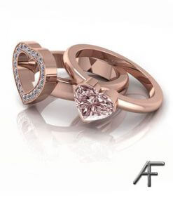 vigselring i roseguld med hjärtslipad morganit